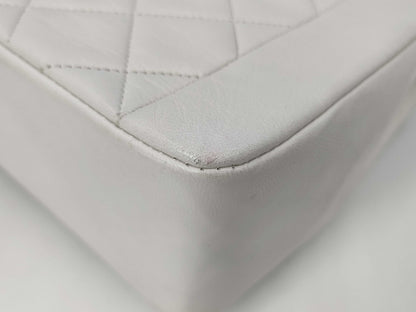 CHANEL Matelasse 25 Lambskin Shoulder Bag with G Hardware, White, 1810657