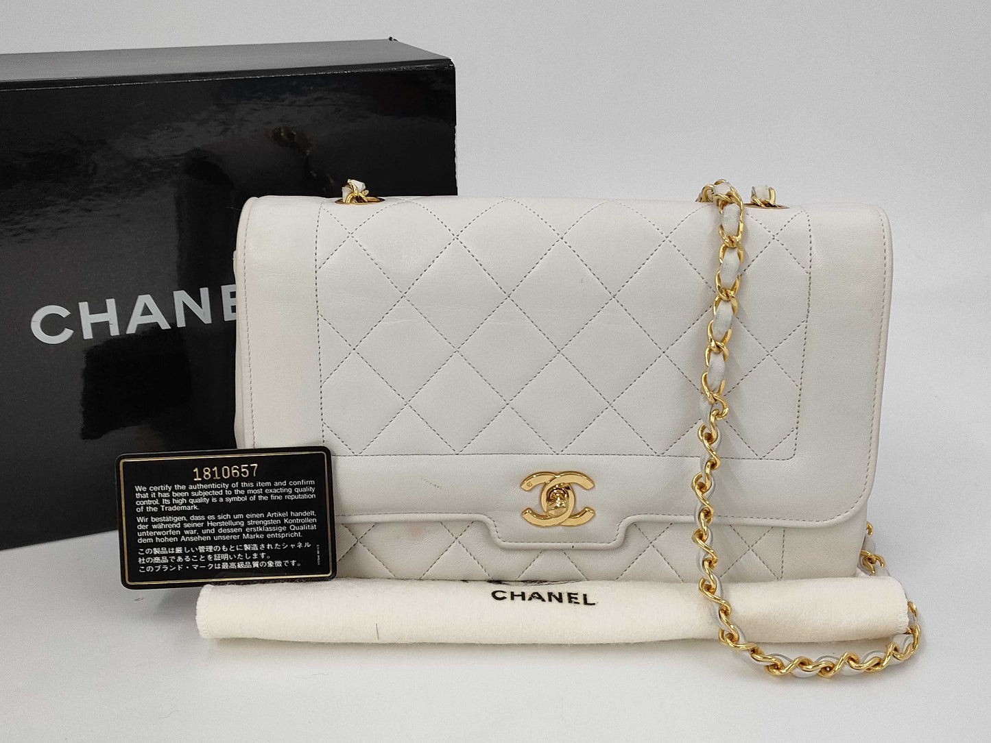 CHANEL Matelasse 25 Lambskin Shoulder Bag with G Hardware, White, 1810657