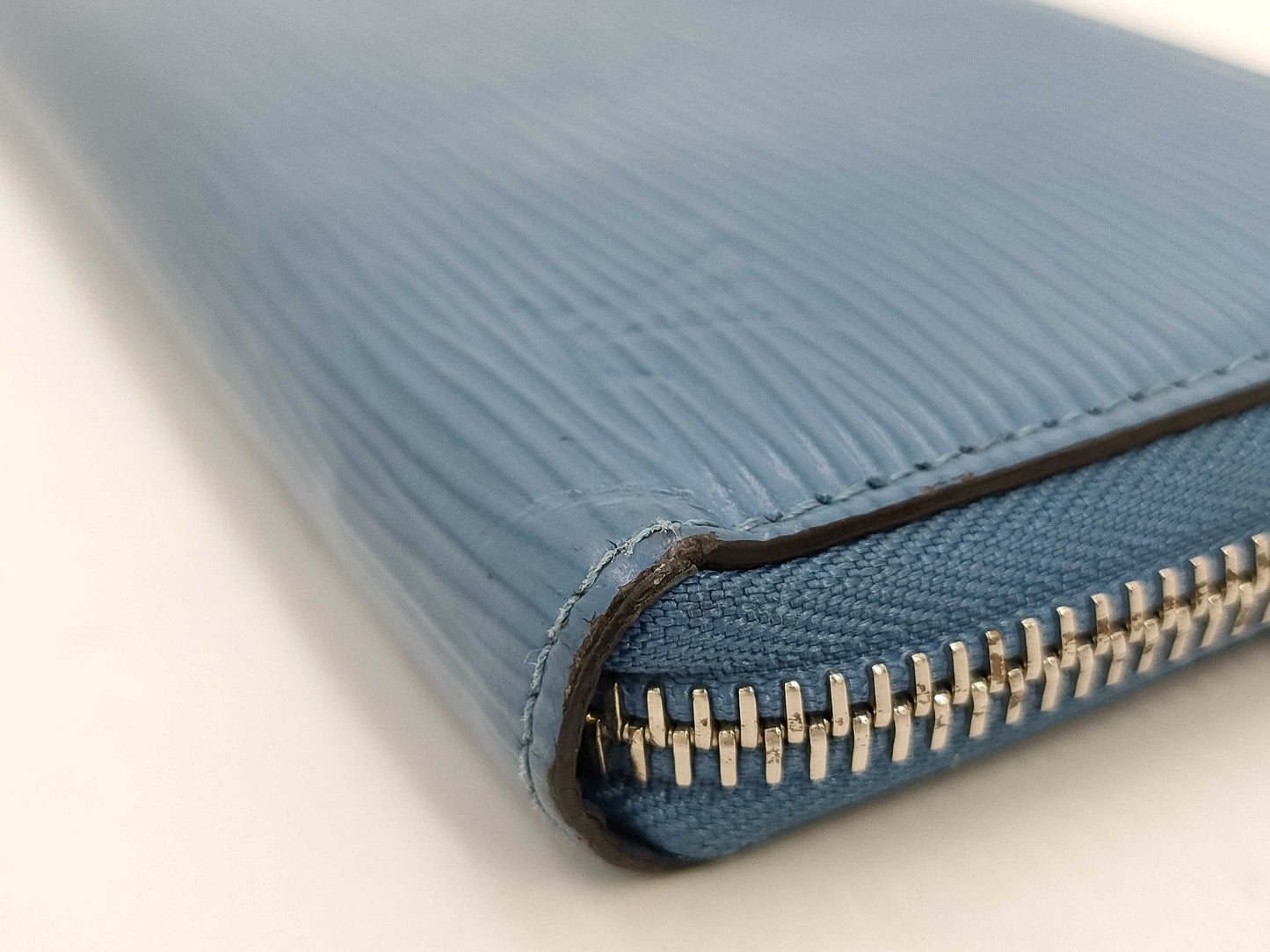 LOUIS VUITTON Epi Clemence Wallet in Blue Jean UB0159