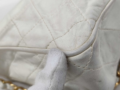 CHANEL Matelasse Shoulder Bag White Shoulder Bag