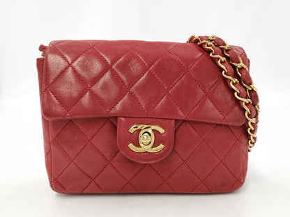 CHANEL Matelasse Shoulder Bag Red Shoulder Bag