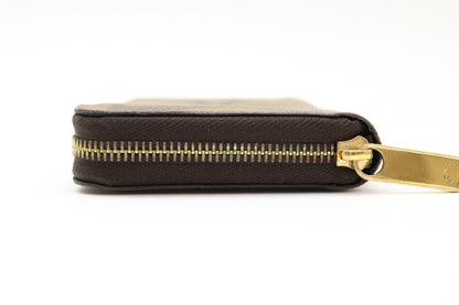 LOUIS VUITTON Monogram Giant Reverse Wallet