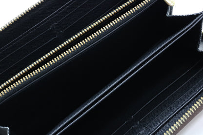 LOUIS VUITTON Monogram Giant Reverse Wallet