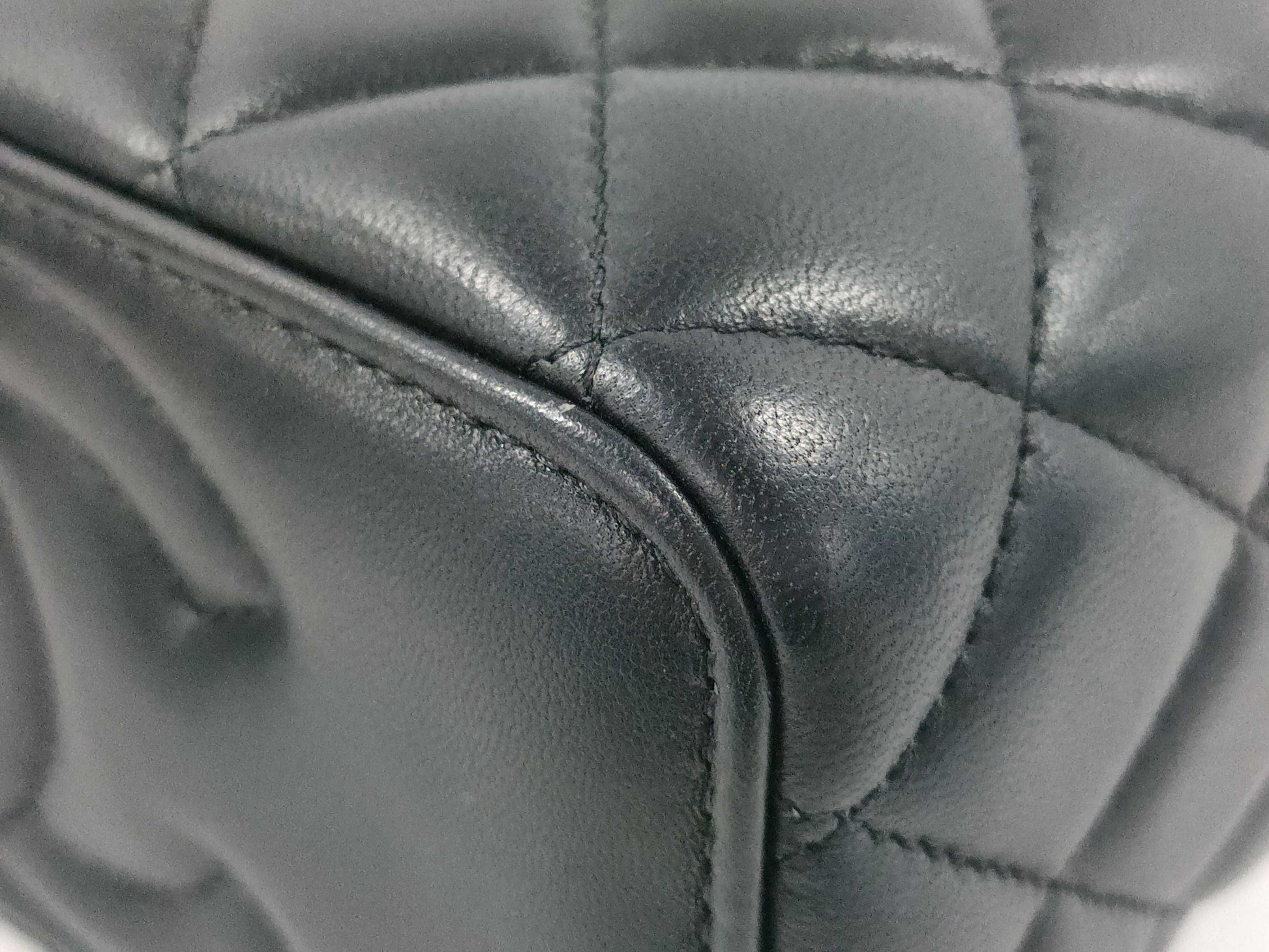 CHANEL Coco Mark Matelasse Lambskin Heart Chain Mini Vanity Bag Black Shoulder Bag