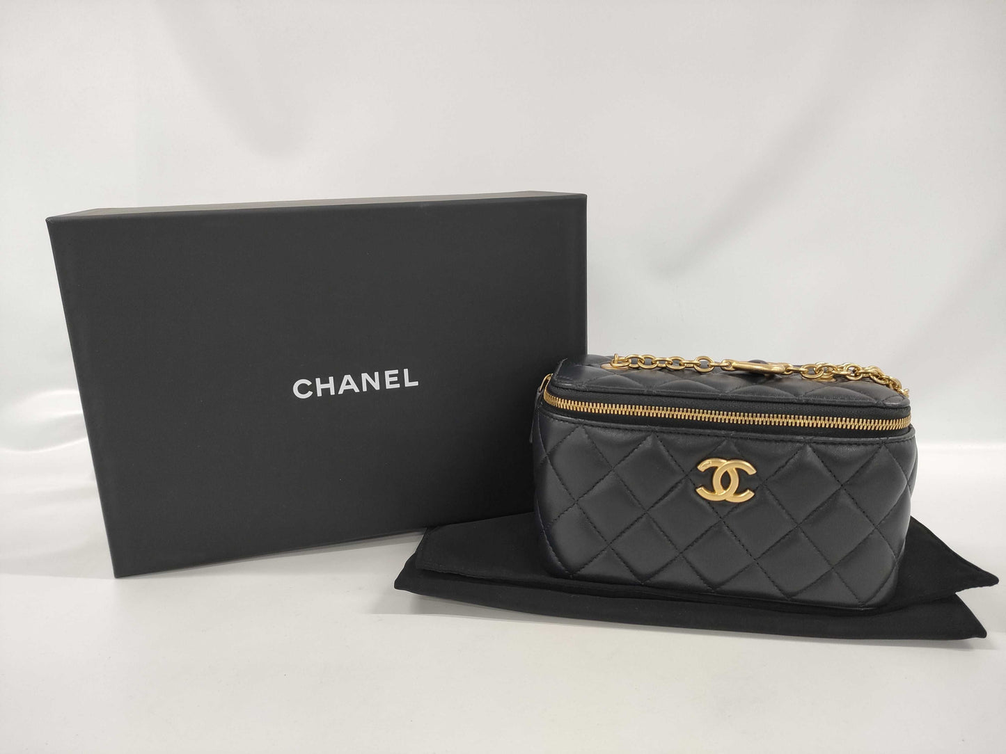 CHANEL Coco Mark Matelasse Lambskin Heart Chain Mini Vanity Bag Black Shoulder Bag