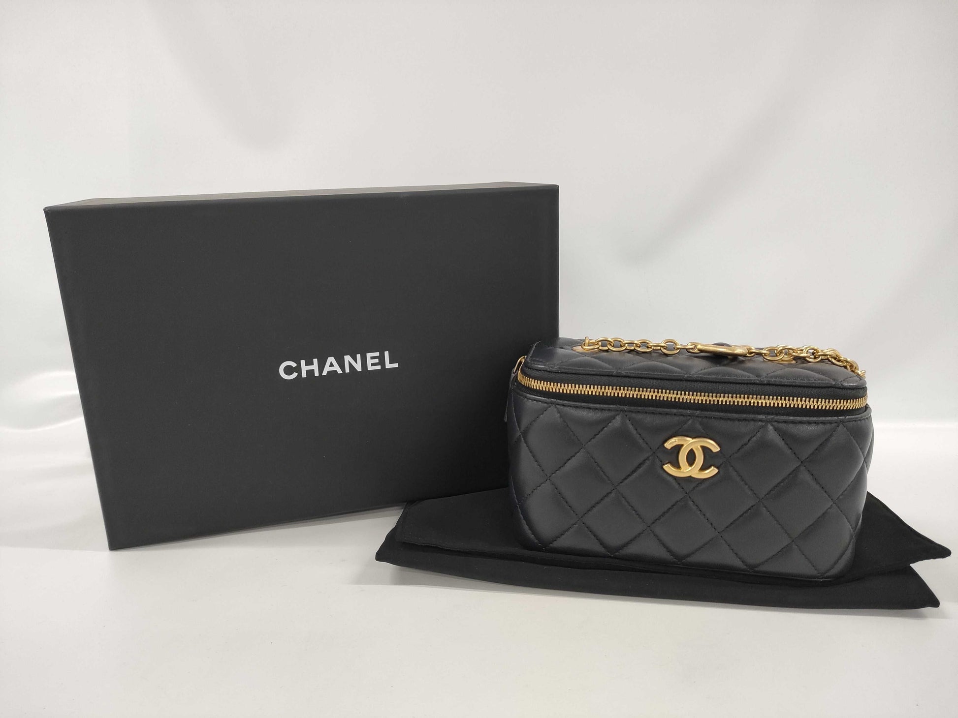 CHANEL Coco Mark Matelasse Lambskin Heart Chain Mini Vanity Bag Black Shoulder Bag