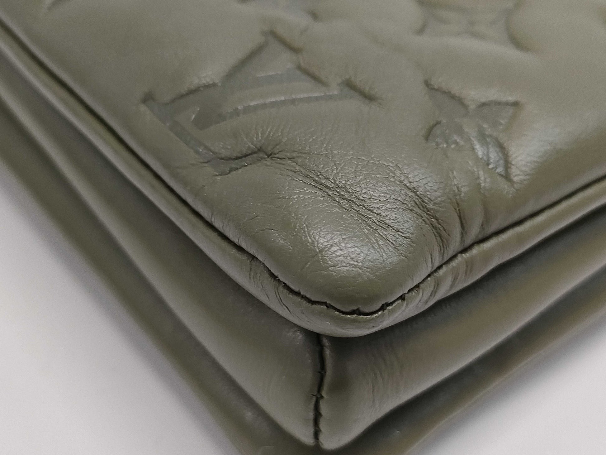 LOUIS VUITTON Coussin Shoulder Bag