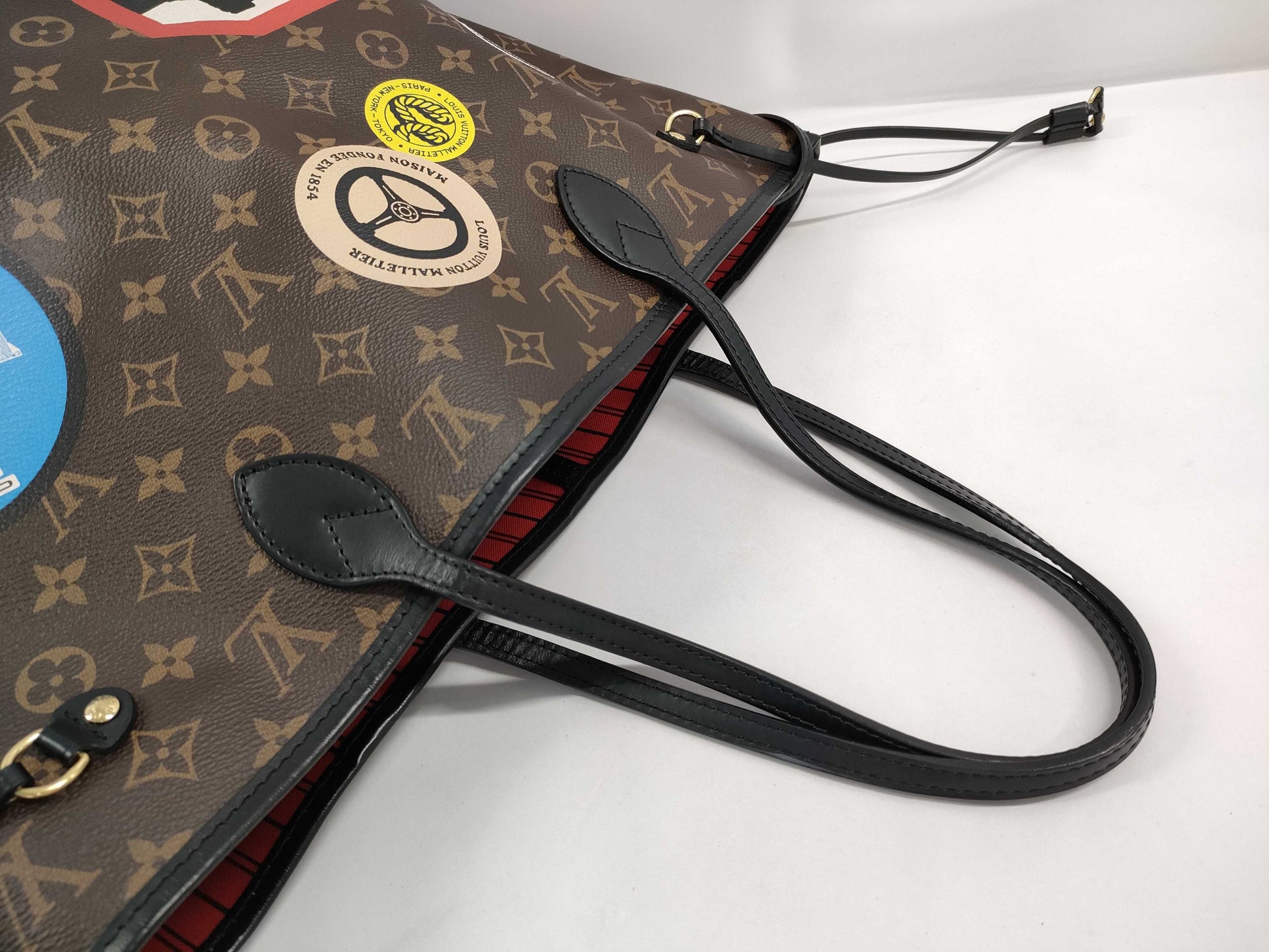 LOUIS VUITTON Neverfull MM Shoulder Tote Bag
