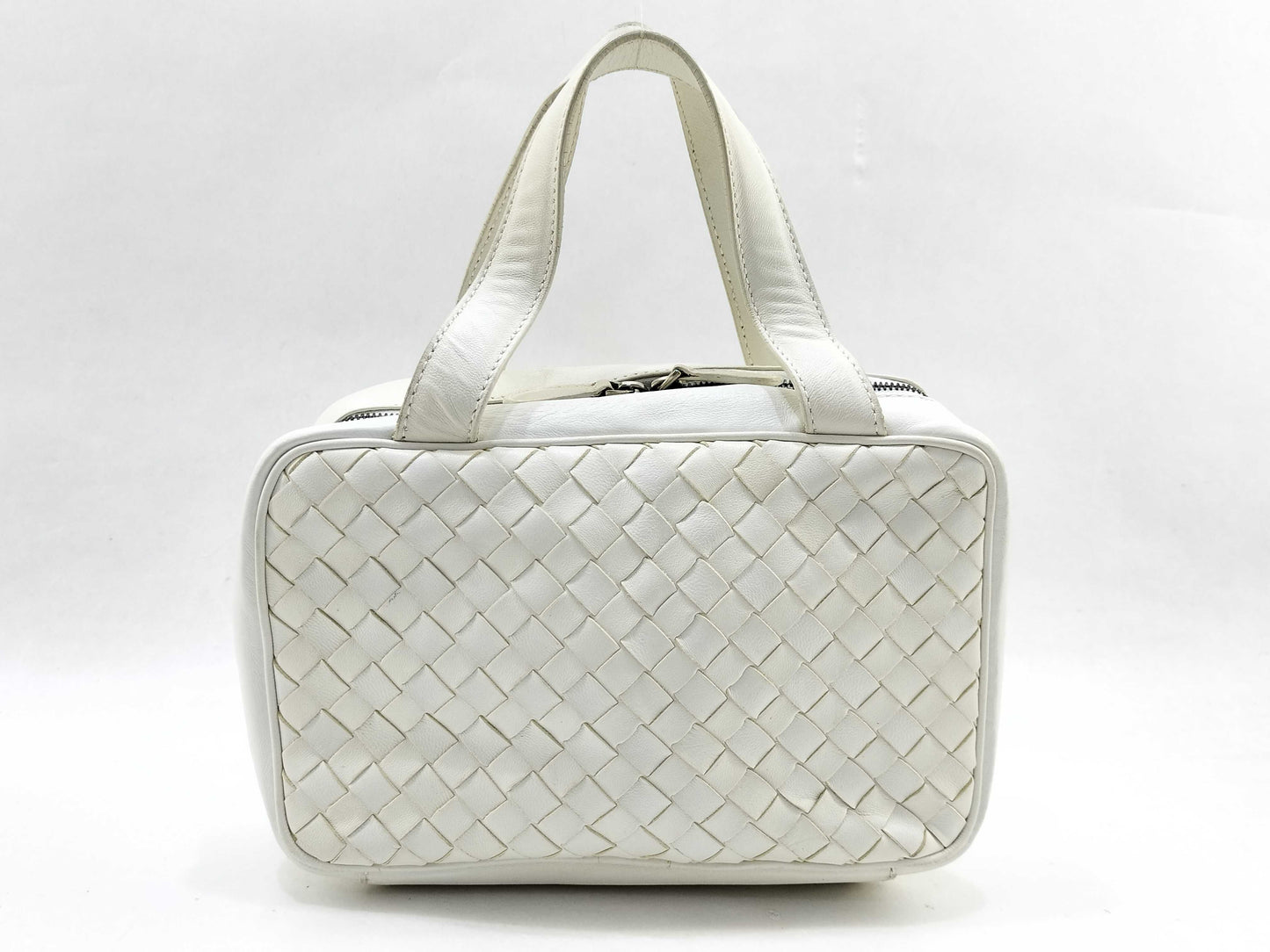 BOTTEGA VENETA Intrecciato Leather Handbag Vanity Bag