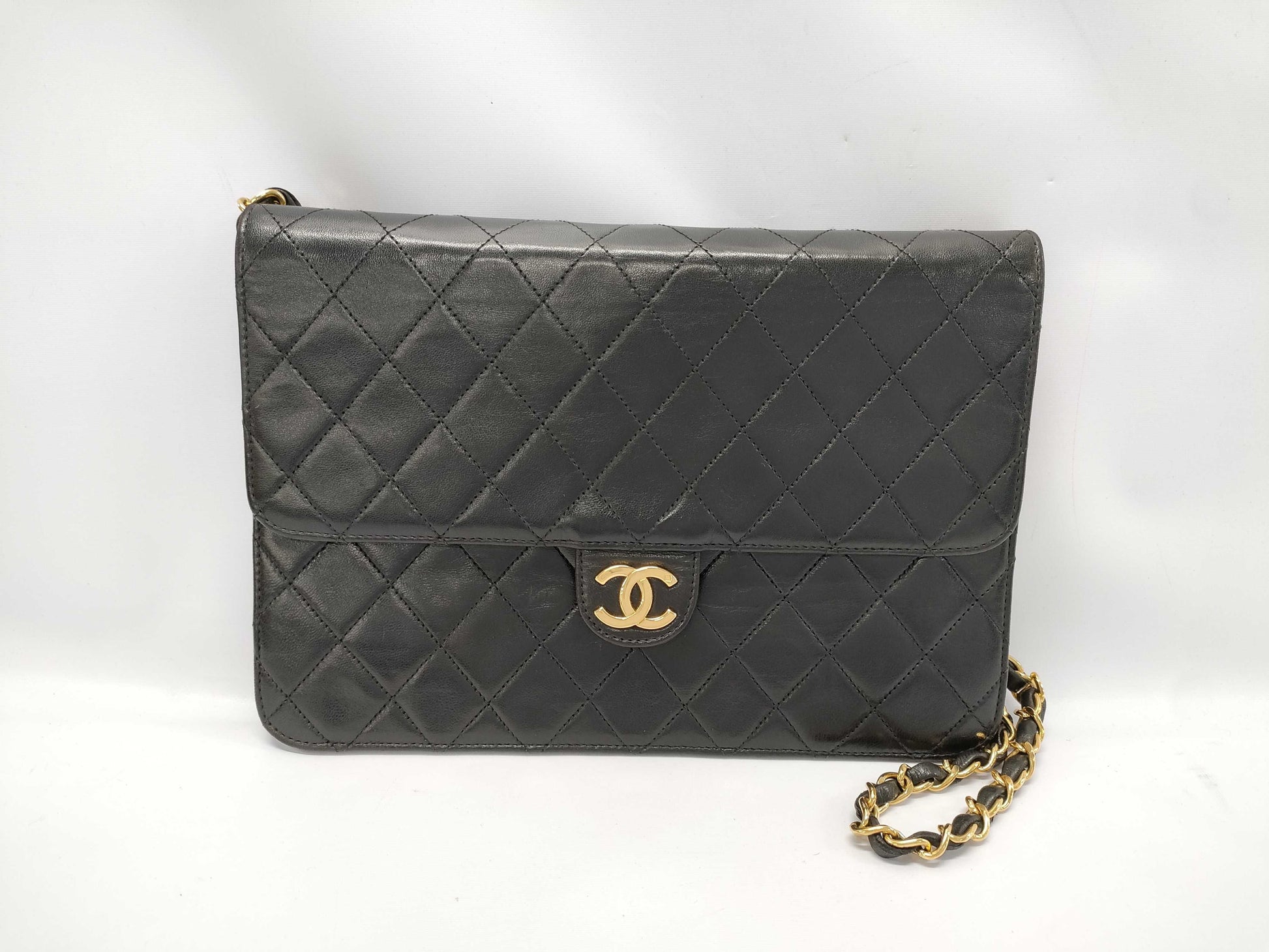CHANEL Matelasse Lamb Push Lock Chain Shoulder Bag with Seal