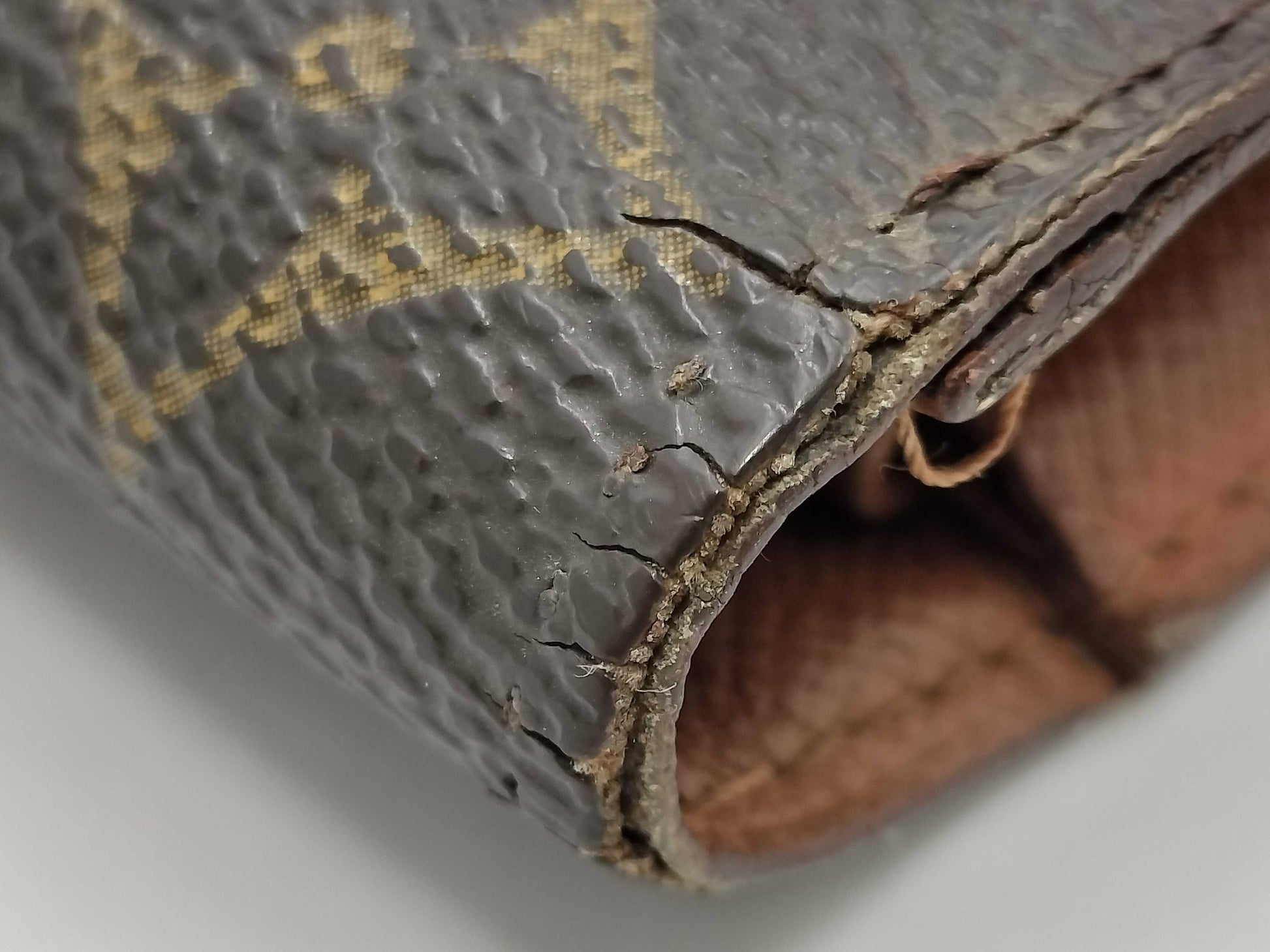 LOUIS VUITTON M Monogram Porte Tresor International Tri-fold Long Wallet