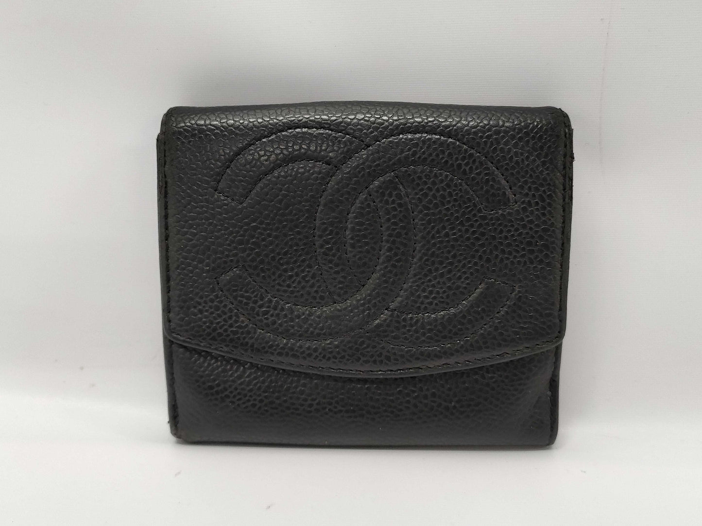 CHANEL Caviar Skin Wallet