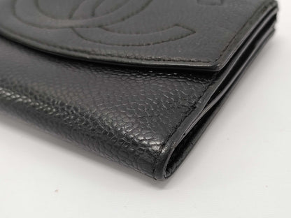 CHANEL Caviar Skin Wallet
