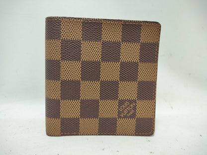 LOUIS VUITTON Damier LV Wallet Billfold