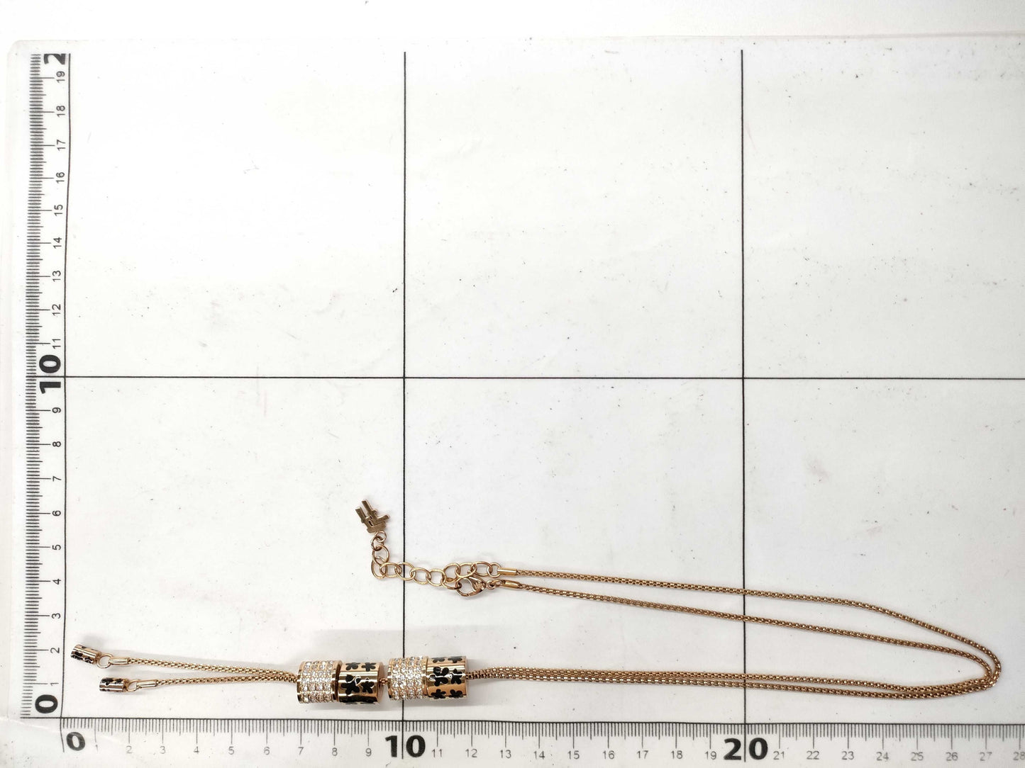 Folli Follie gold necklace