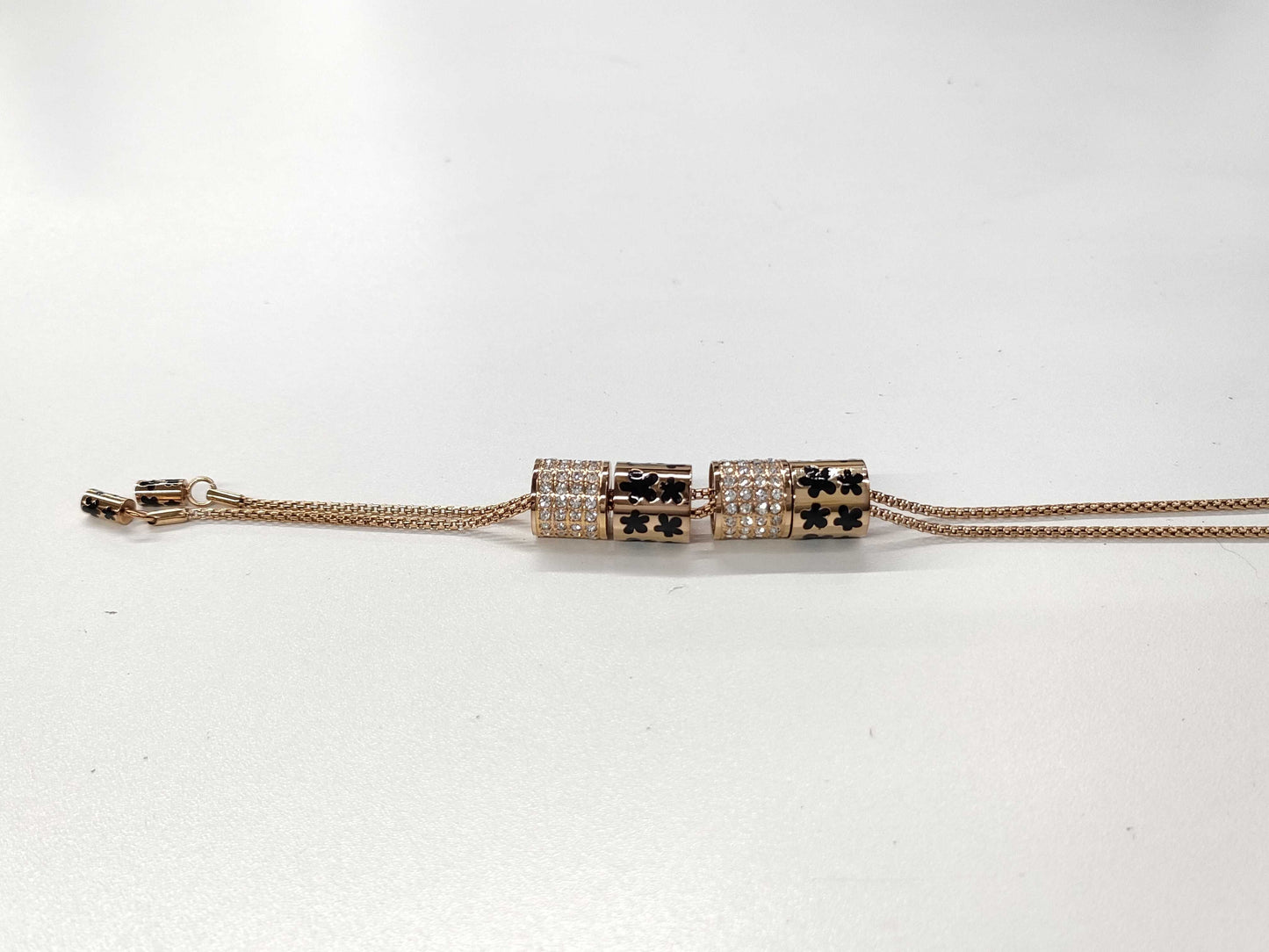 Folli Follie gold necklace