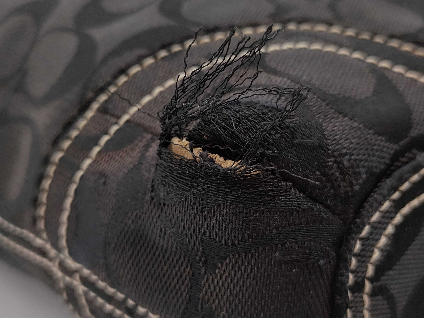 COACH Signature Coach Bag Shoulder Bag