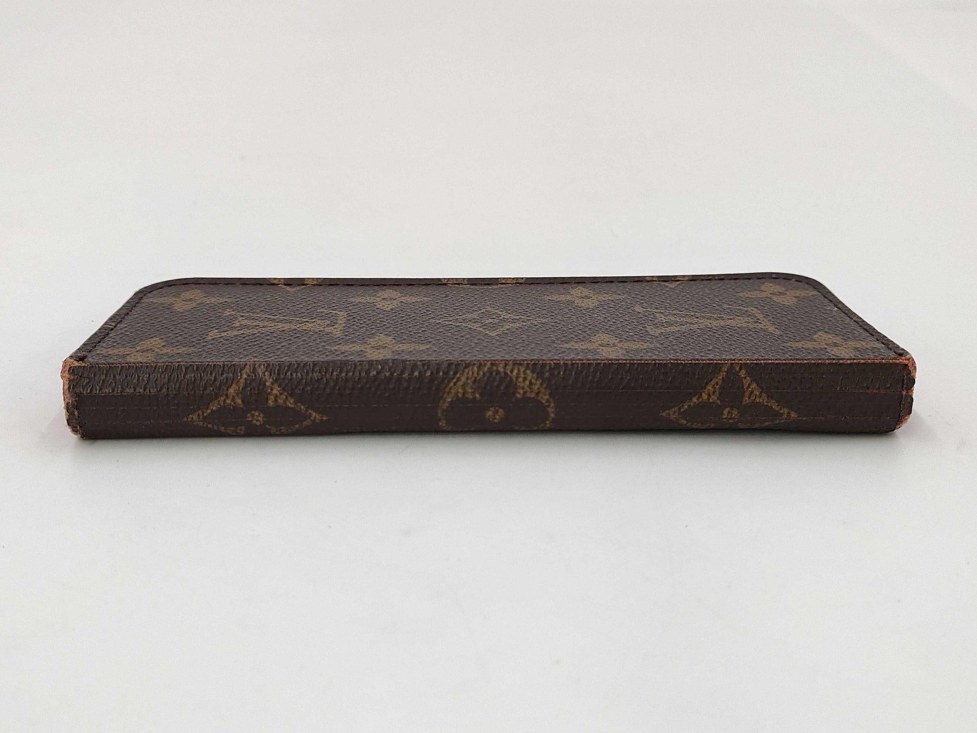 LOUIS VUITTON Monogram Smartphone Case and Other Accessories