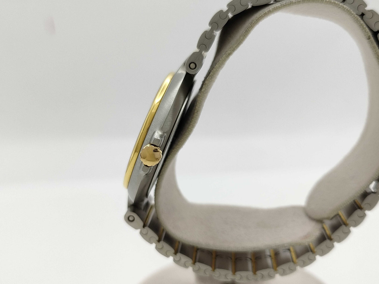 Dunhill 6121087 Quartz Women's Watch