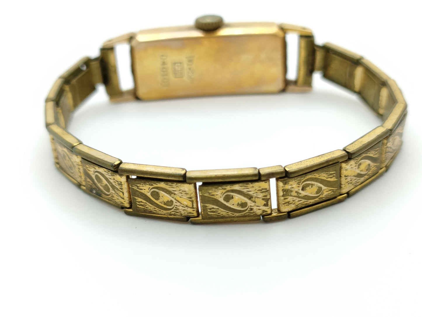 D40101 Hand-wound K18 Women's Watch