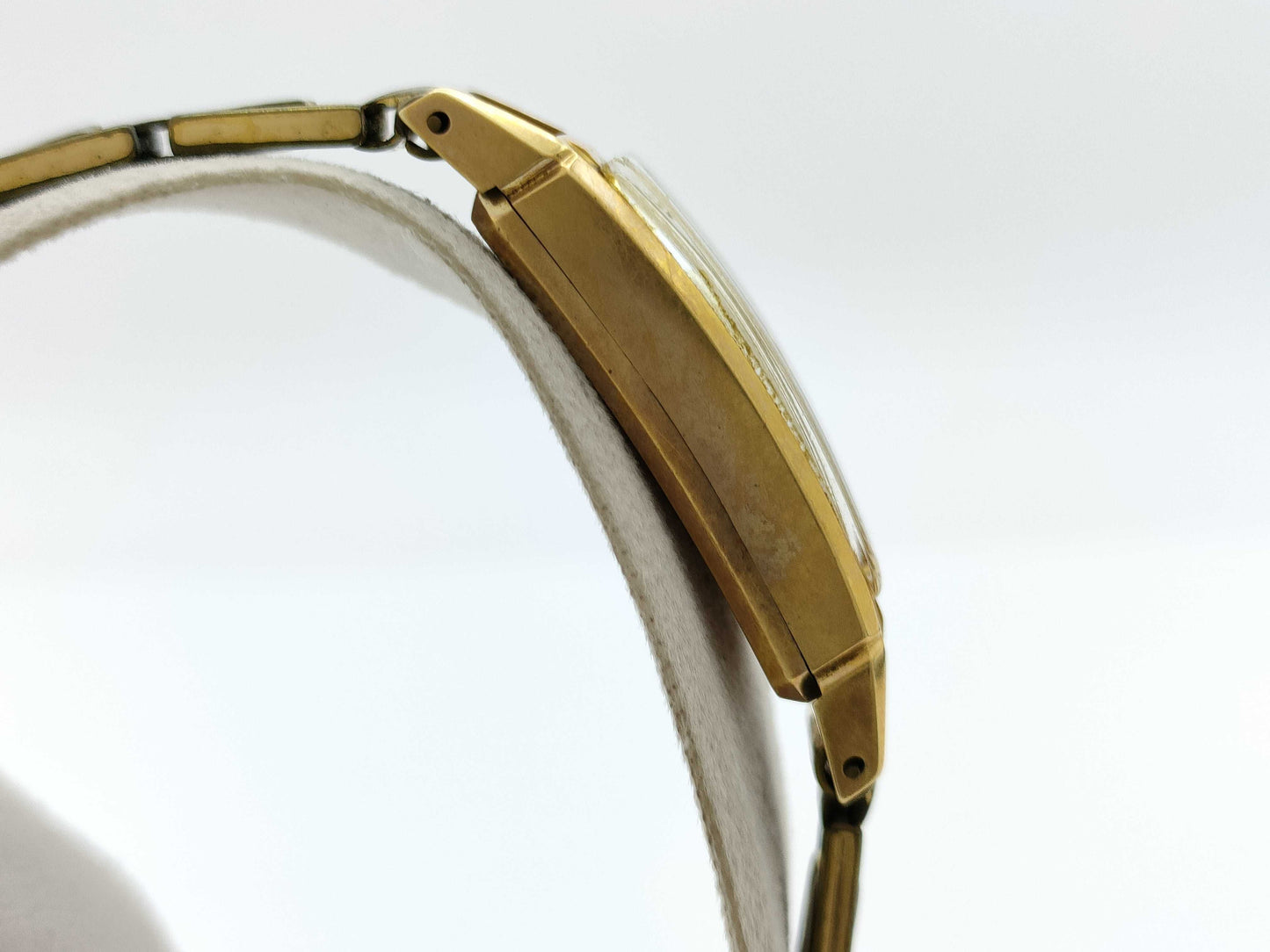 D40101 Hand-wound K18 Women's Watch