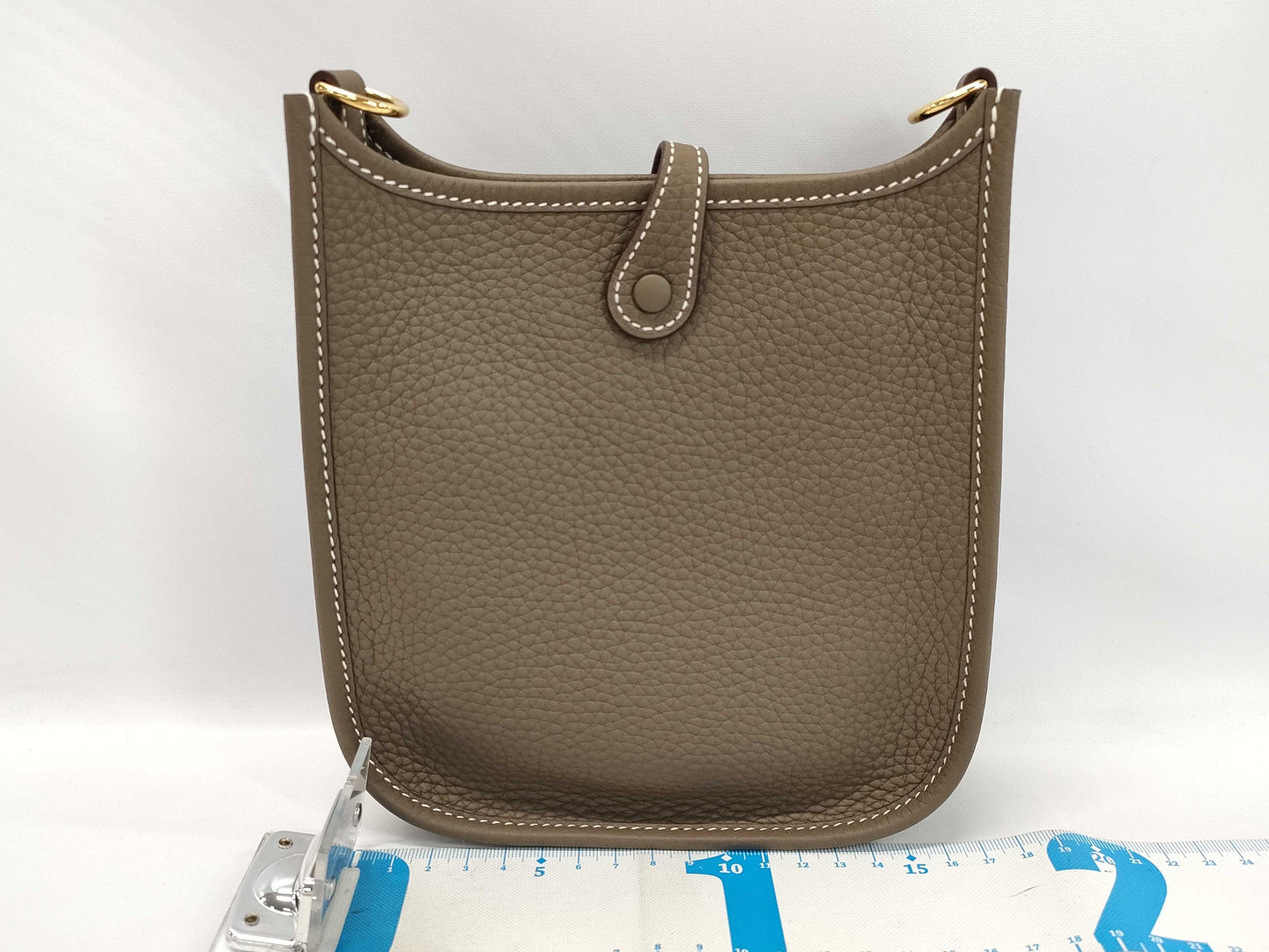 HERMES Mini Evelyne Amazone 16 TPM Etoupe Gold Hardware K Stamp Shoulder Bag