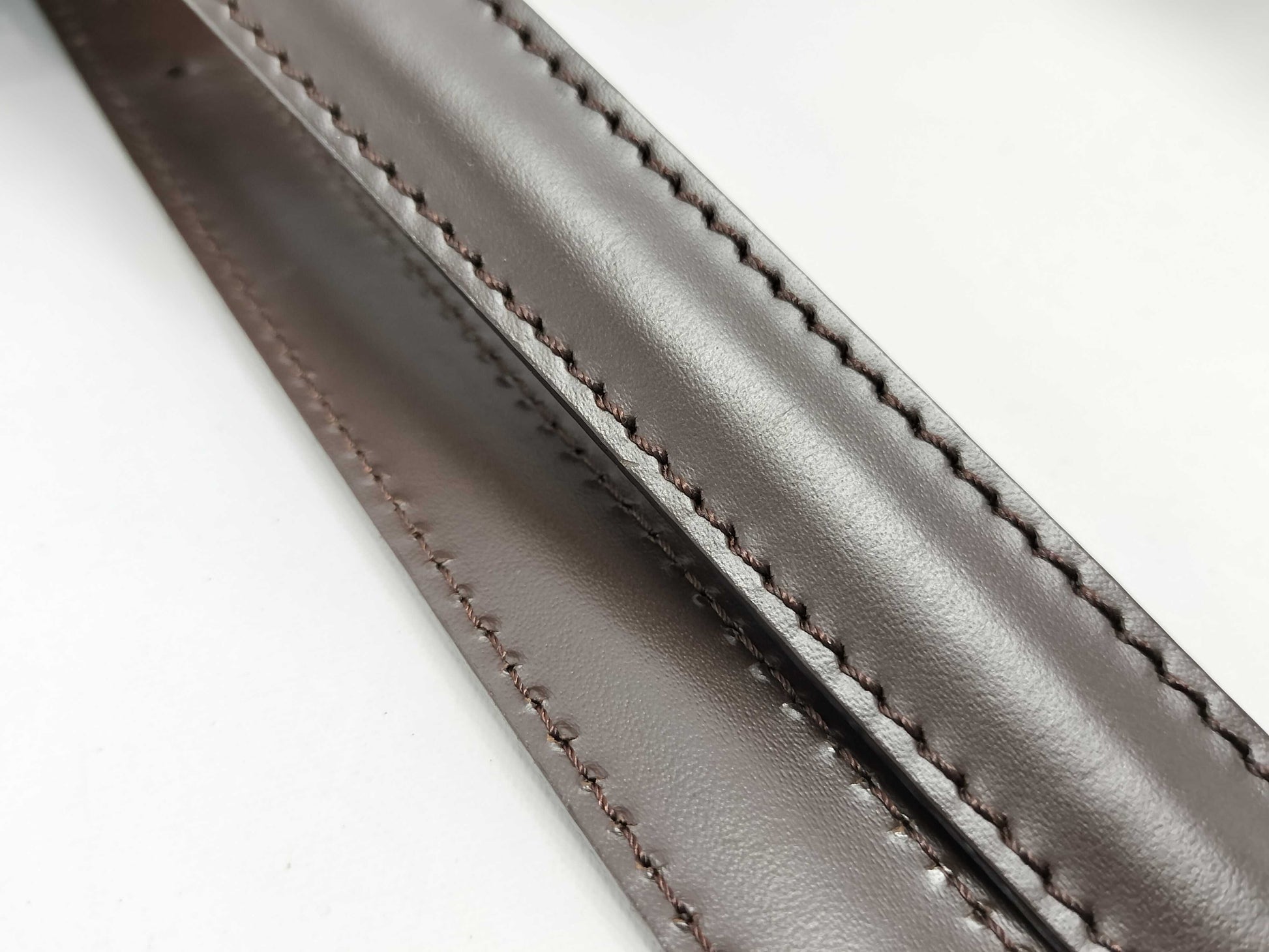 LOUIS VUITTON Damier Chelsea Tote Bag