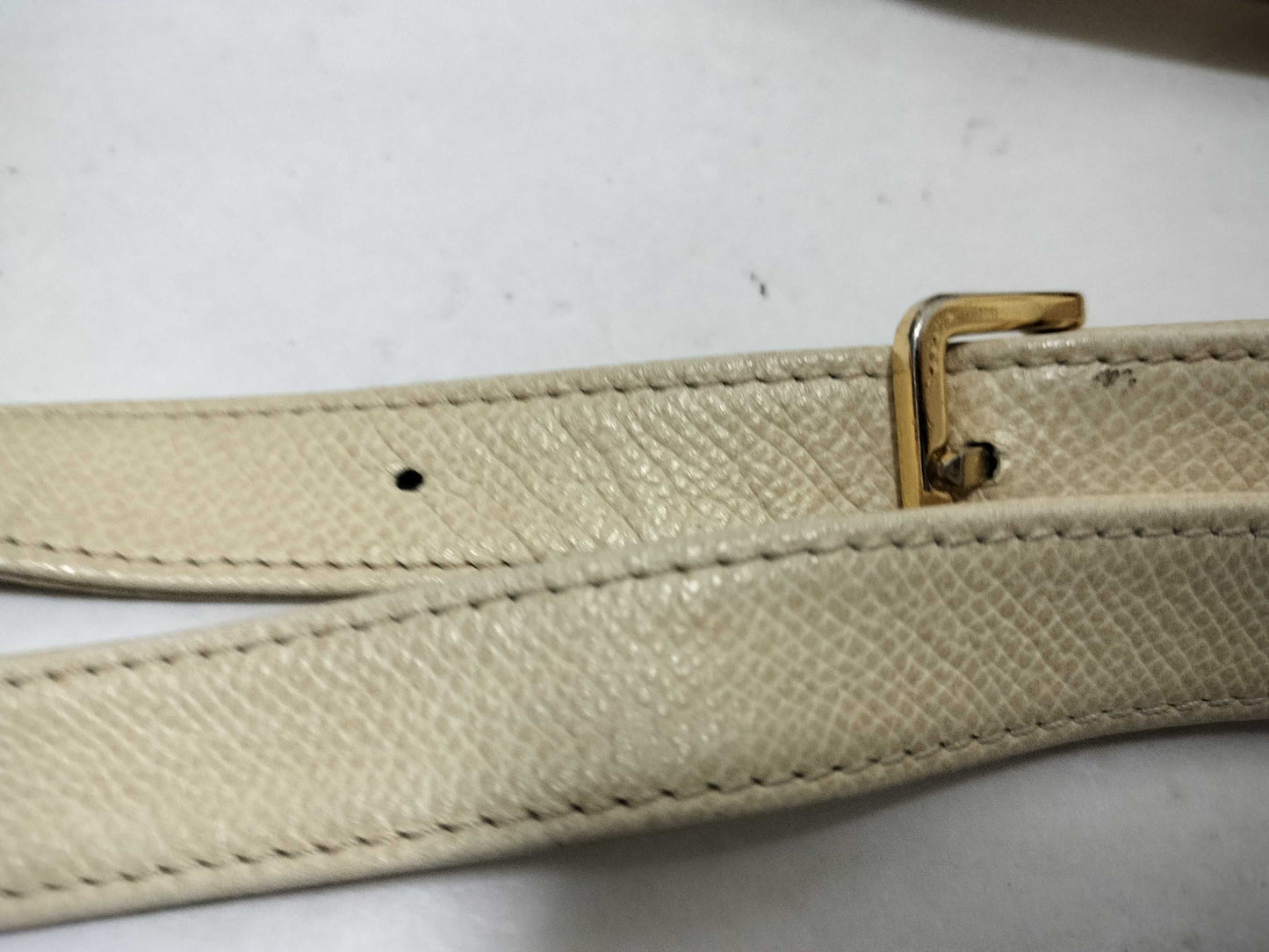 Valentino Garavani VALENTINO GARANANI Bucket Drawstring Shoulder Bag