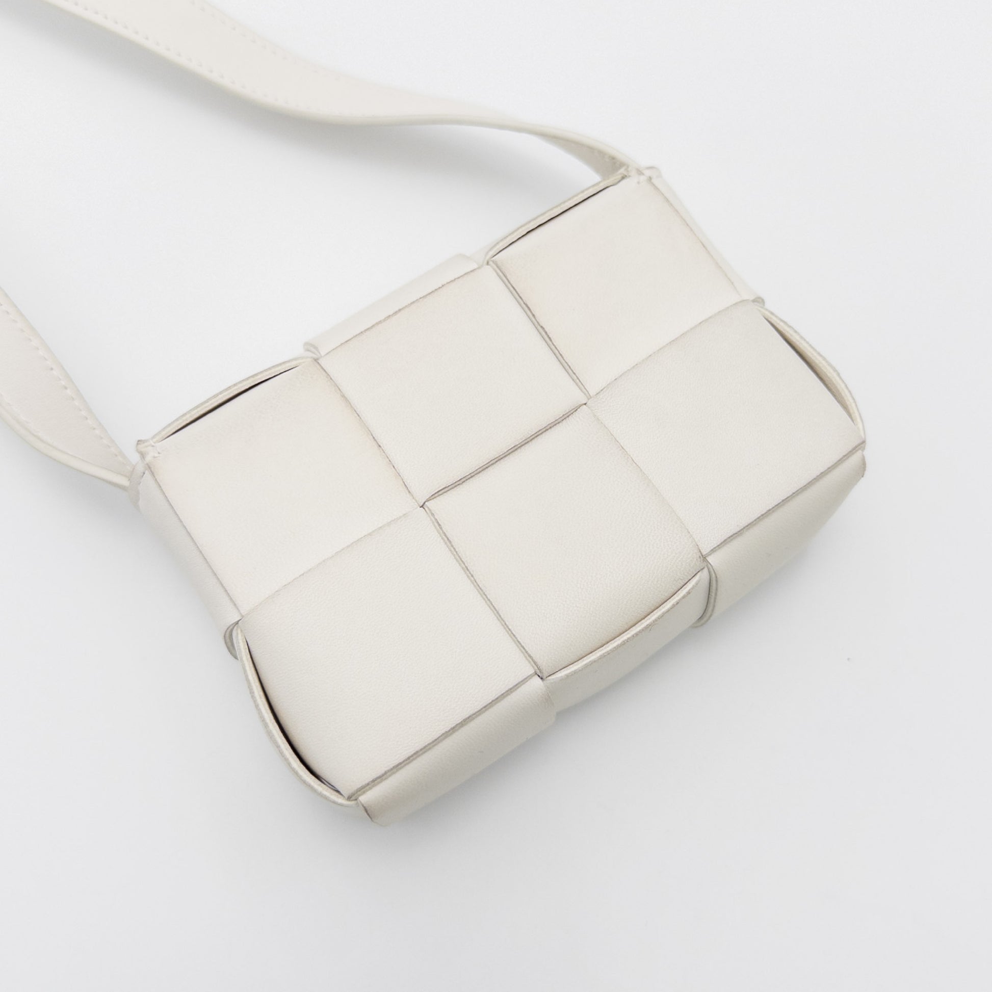 BOTTEGA VENETA Maxi Intrecciato Candy Cassette Leather Shoulder Bag in White