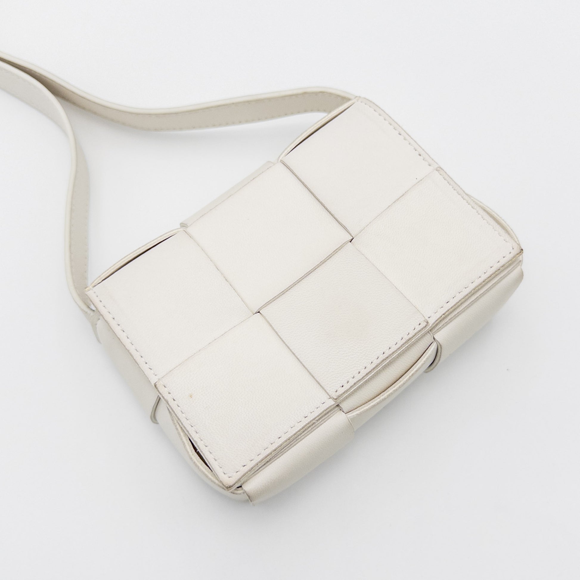 BOTTEGA VENETA Maxi Intrecciato Candy Cassette Leather Shoulder Bag in White