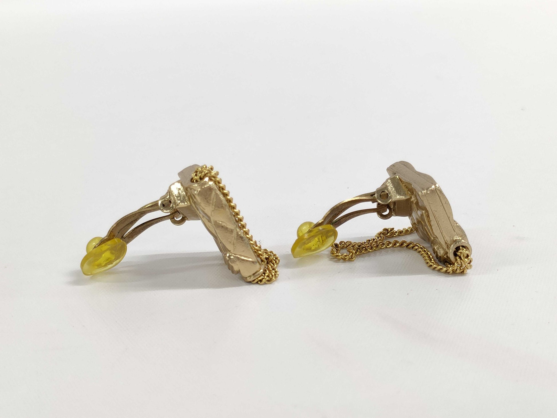 CHANEL Matelasse Earrings 02P Earrings