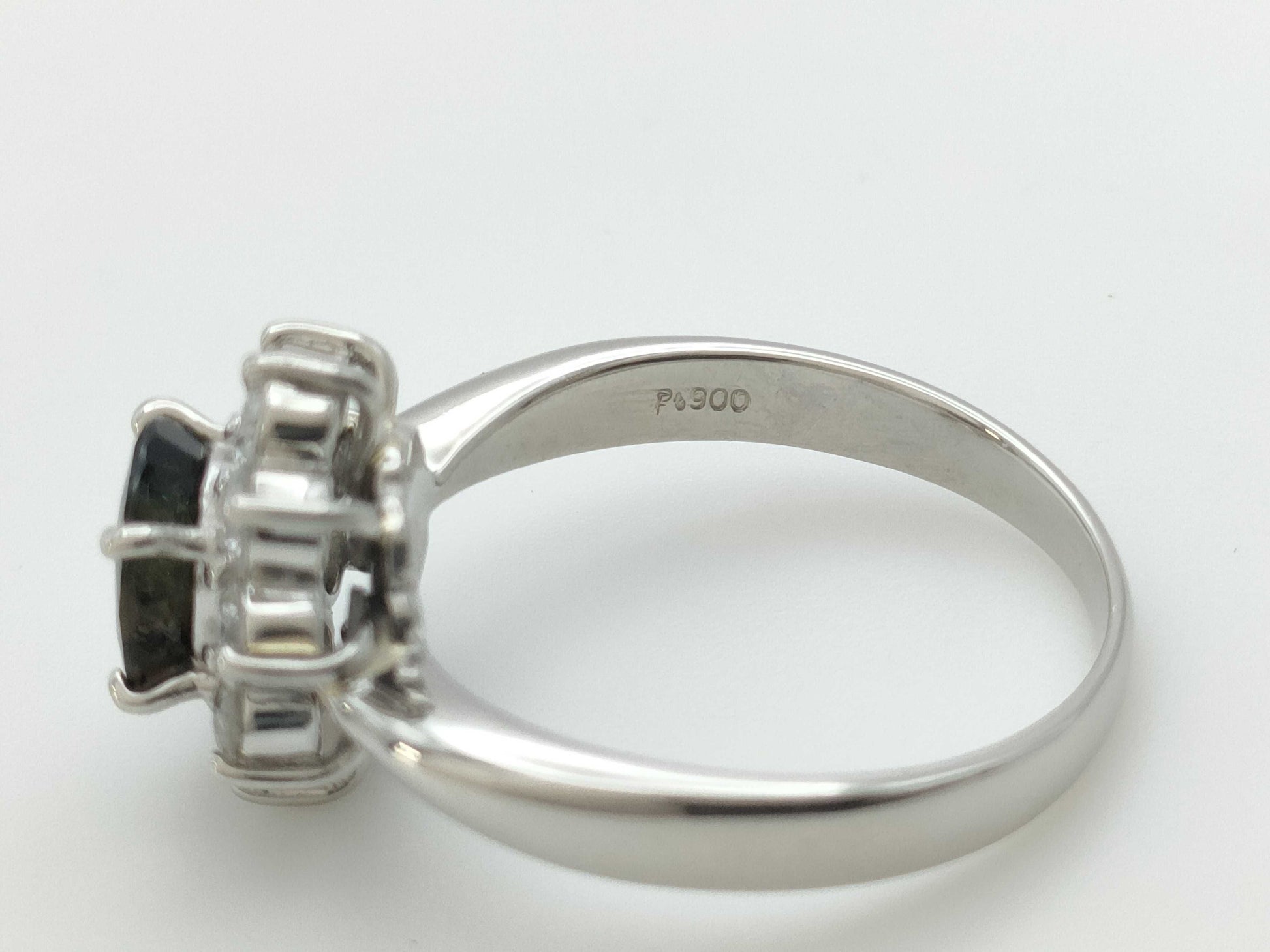 S1.222ct D0.59ct PT900 6.3g Ring 