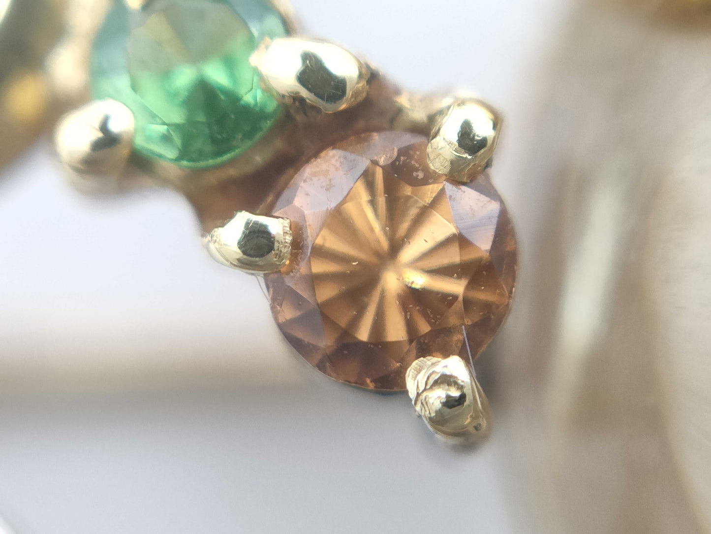 Muneaki Tamura Quartz 57.54ct, Colored Stone Multi D0.03ct, K18/K18WG 21.5g Brooch 