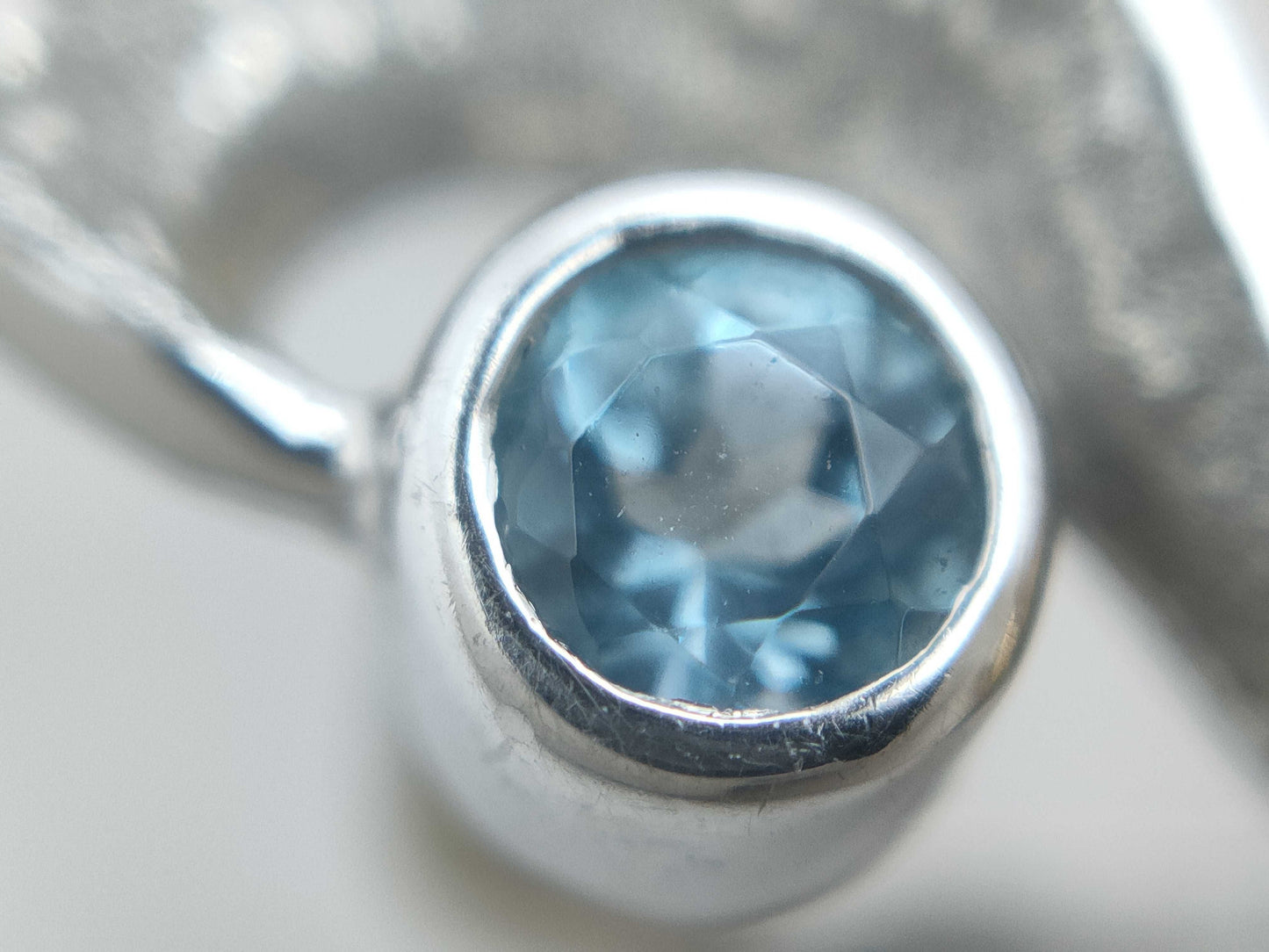 Muneaki Tamura Quartz 57.54ct, Colored Stone Multi D0.03ct, K18/K18WG 21.5g Brooch 