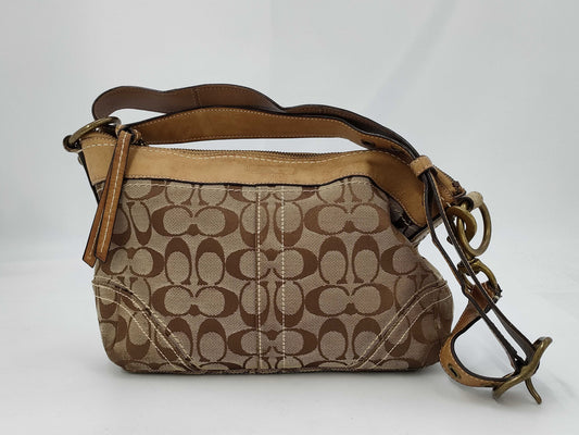 COACH Signature 10561 Shoulder Bag