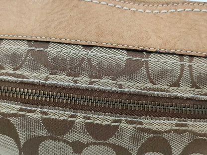 COACH Signature 10561 Shoulder Bag