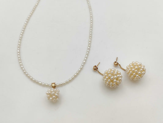 Semi-round pearl, diameter approx. 2.2-2.9mm, 18K gold, 12.3g, other accessories 
