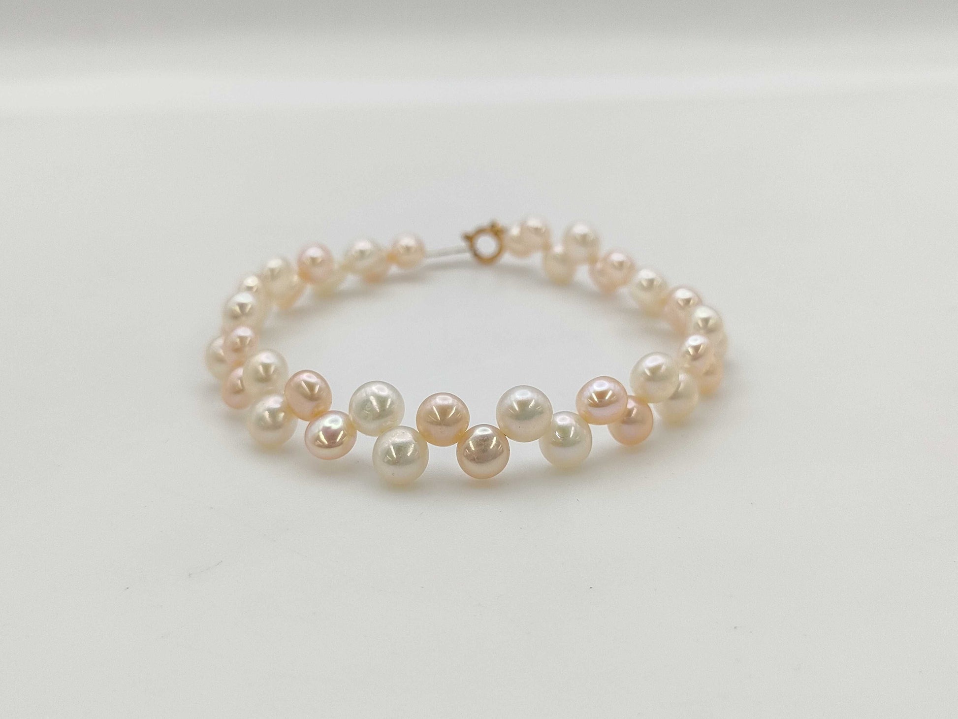 Semi-Round Pearl Diameter: Approx. 5.4-6.1mm, 18K Gold, 8.8g, Bracelet/Bangle 