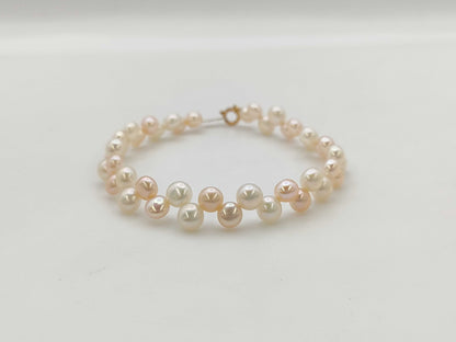 Semi-Round Pearl Diameter: Approx. 5.4-6.1mm, 18K Gold, 8.8g, Bracelet/Bangle 