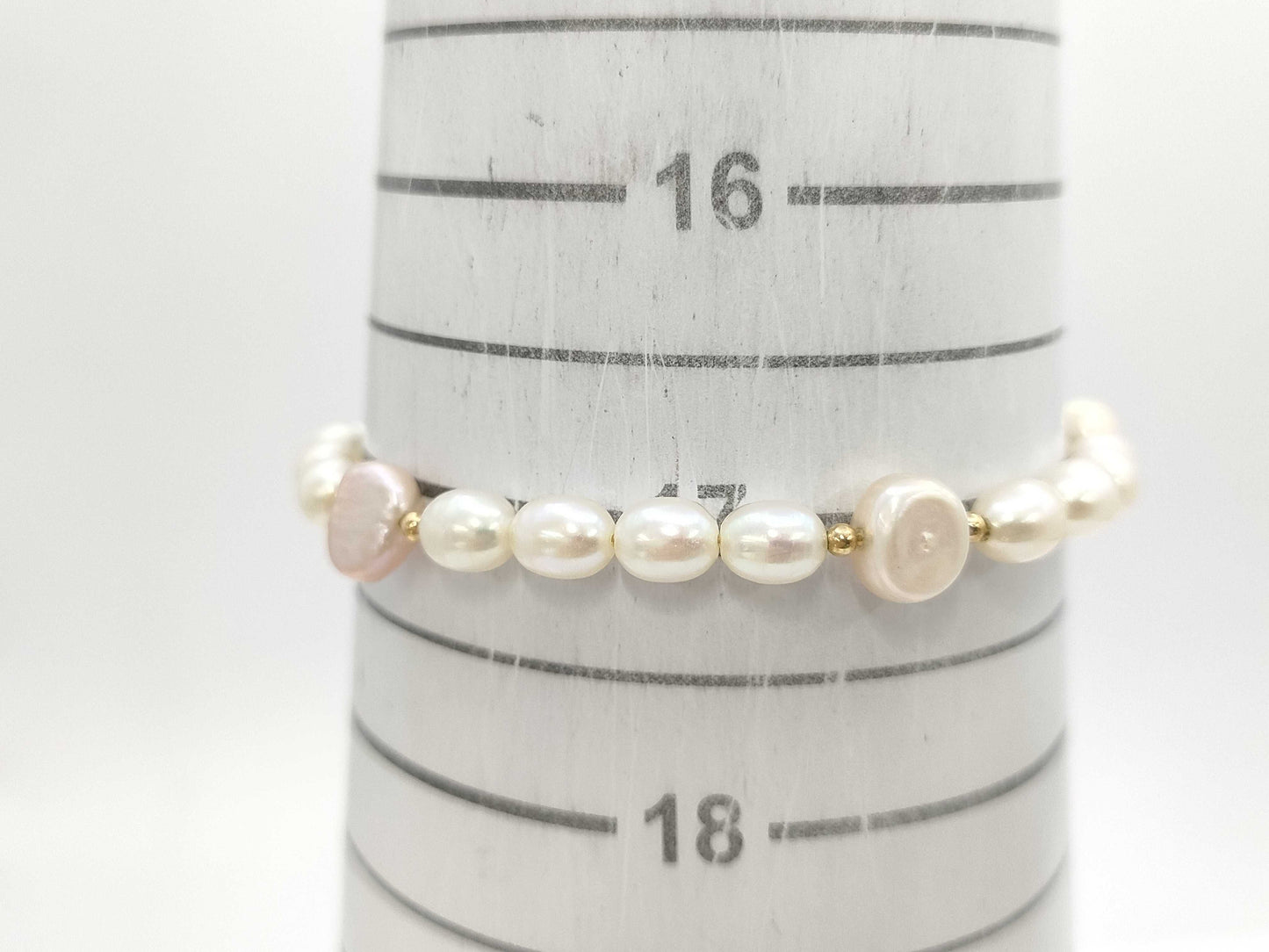 Semi-Round Pearl Diameter: Approx. 3.3-8.0mm, 18K Gold, 7.0g, Bracelet/Bangle 
