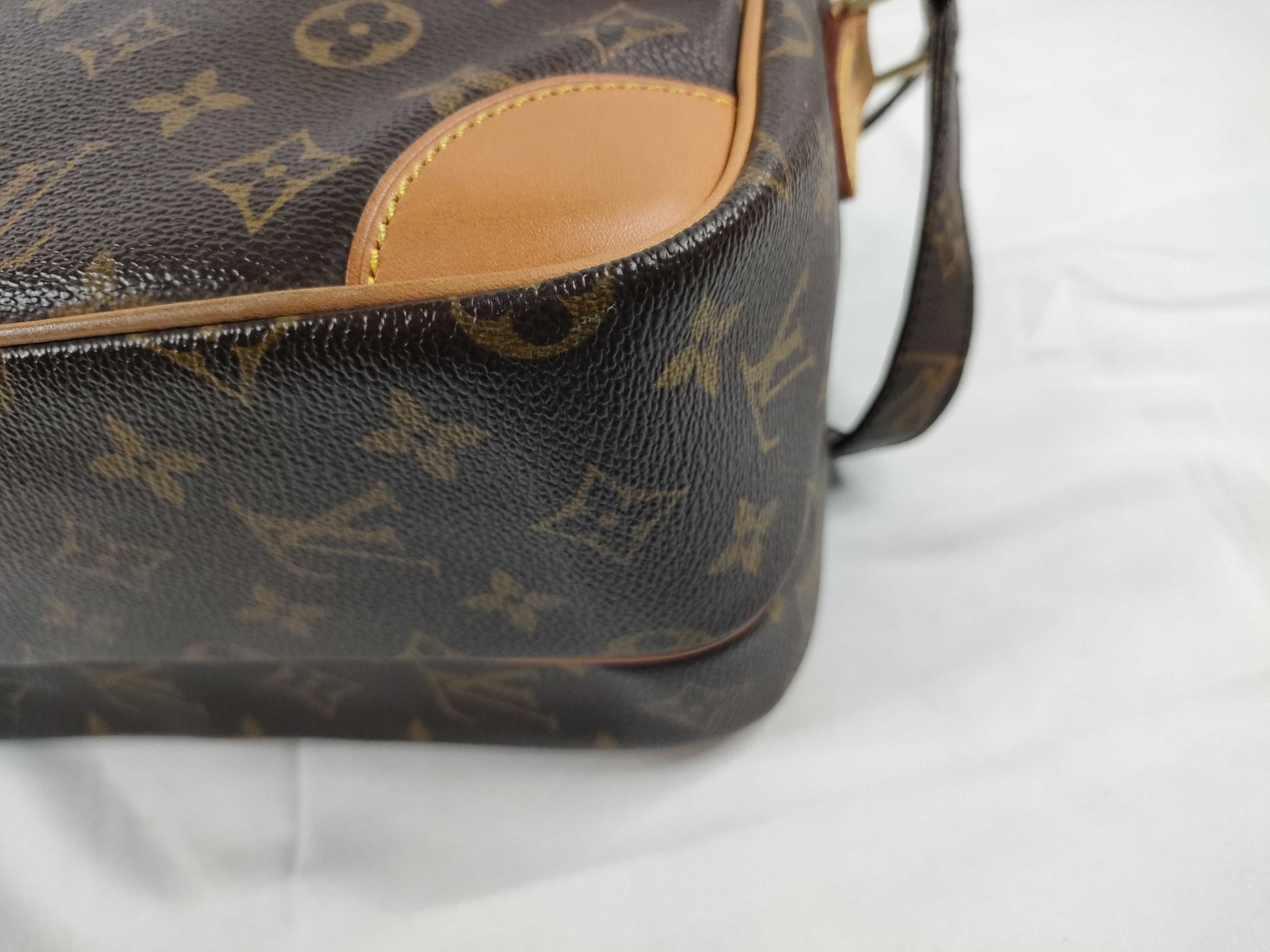LOUIS VUITTON Monogram Nile Shoulder Bag M45244 AR1020
