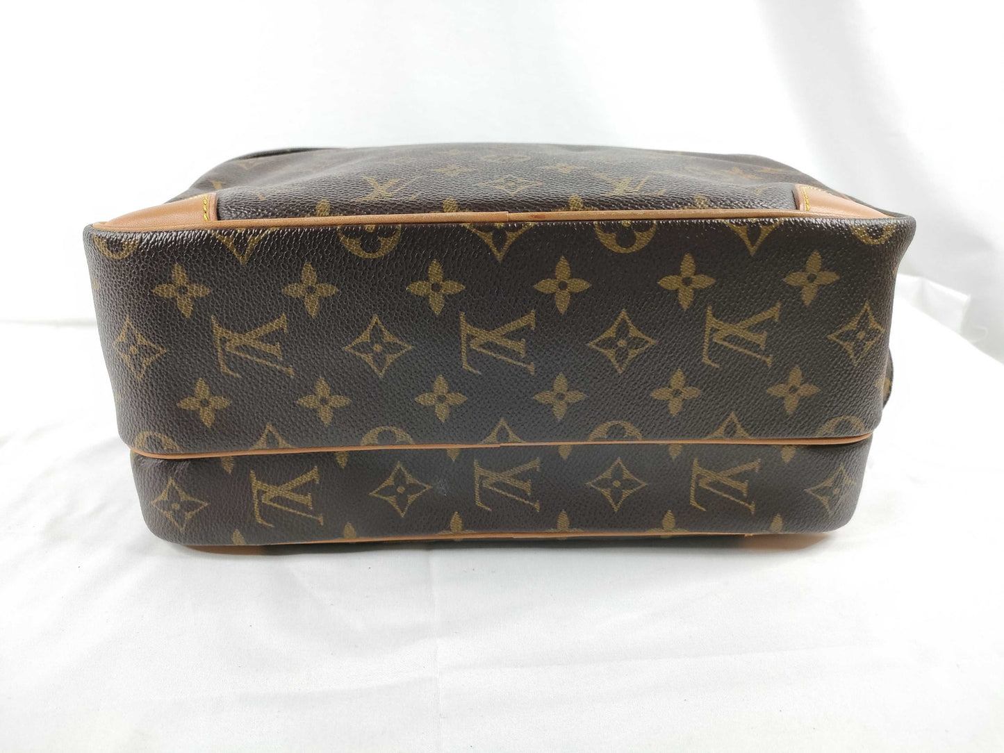 LOUIS VUITTON Monogram Nile Shoulder Bag M45244 AR1020