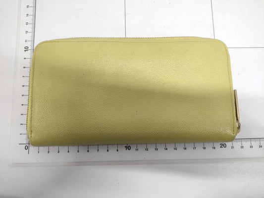 CHANEL Caviar Skin Coco Mark Wallet