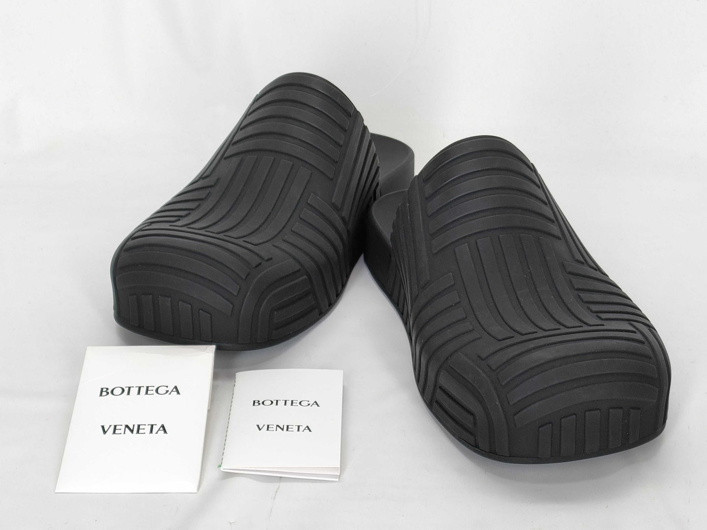 BOTTEGA VENETA Black Rubber Sandals