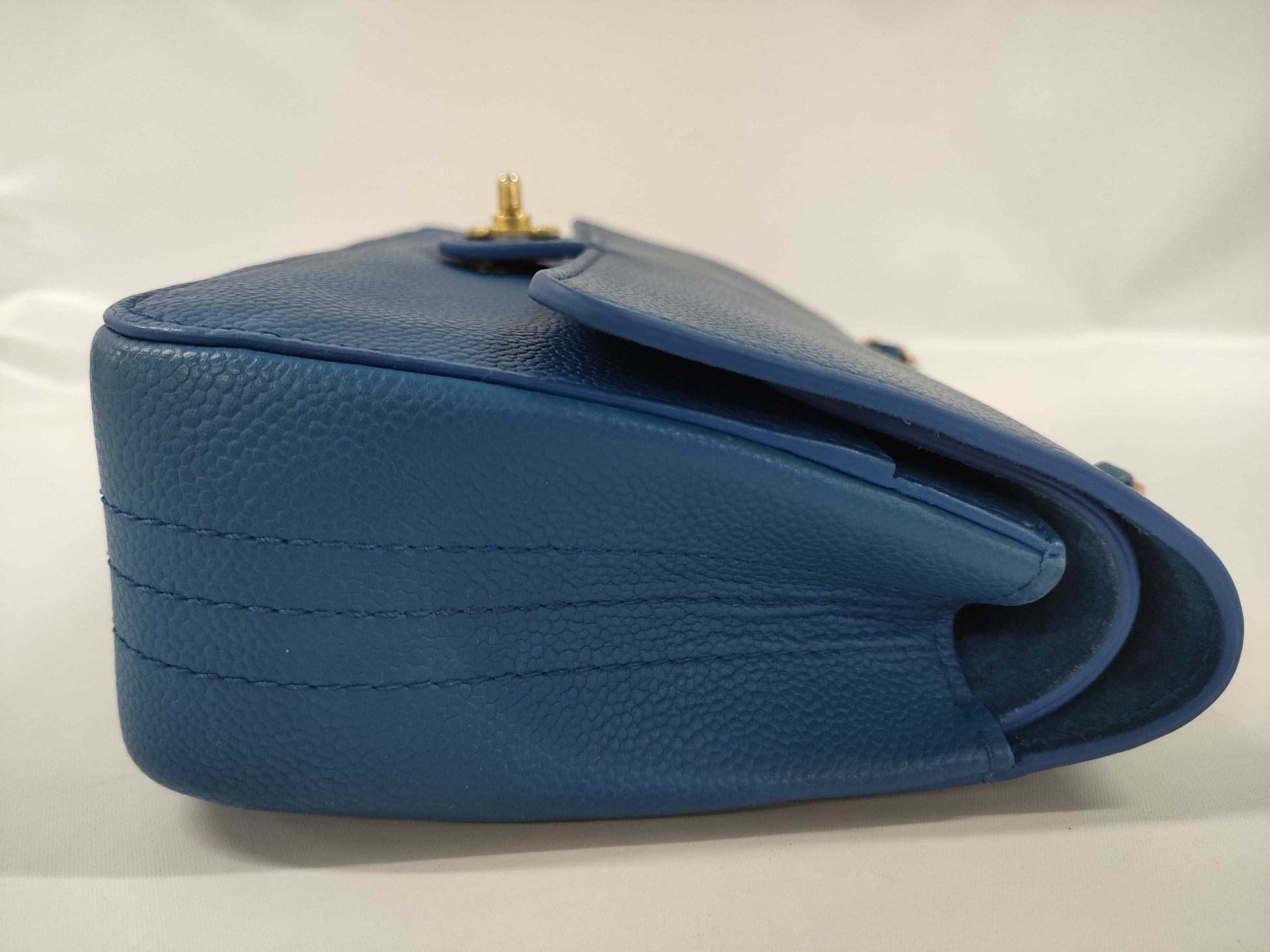 CHANEL Caviar Leather Chain Shoulder Bag Blue Shoulder Bag