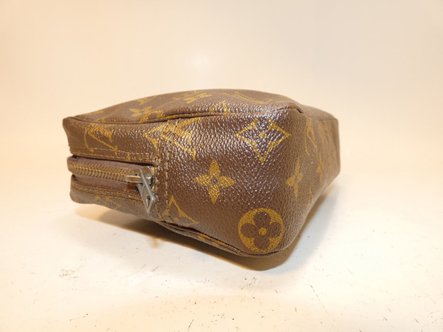 LOUIS VUITTON True Toilet Monogram Pouch Clutch Second Bag