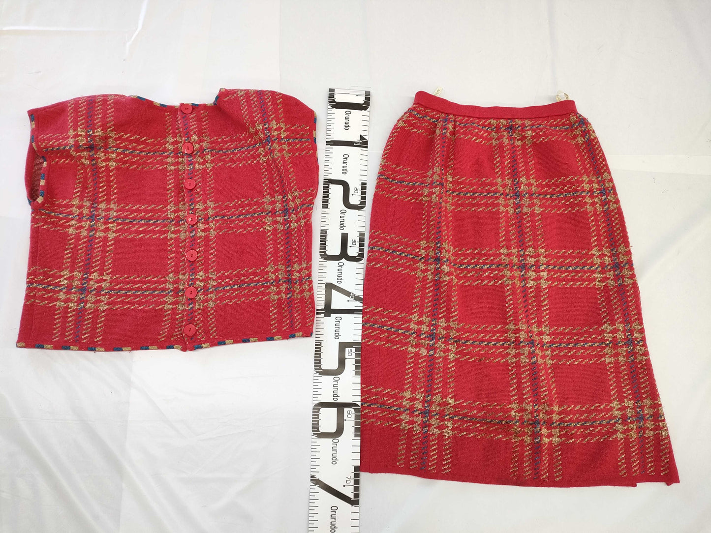 Yves Saint Laurent Chinese-style glitter check set in red, size M. Other apparel.