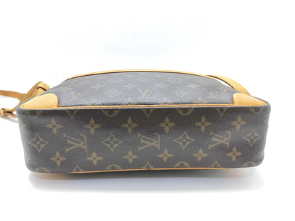 LOUIS VUITTON Monogram Trocadero MB0051 Shoulder Bag