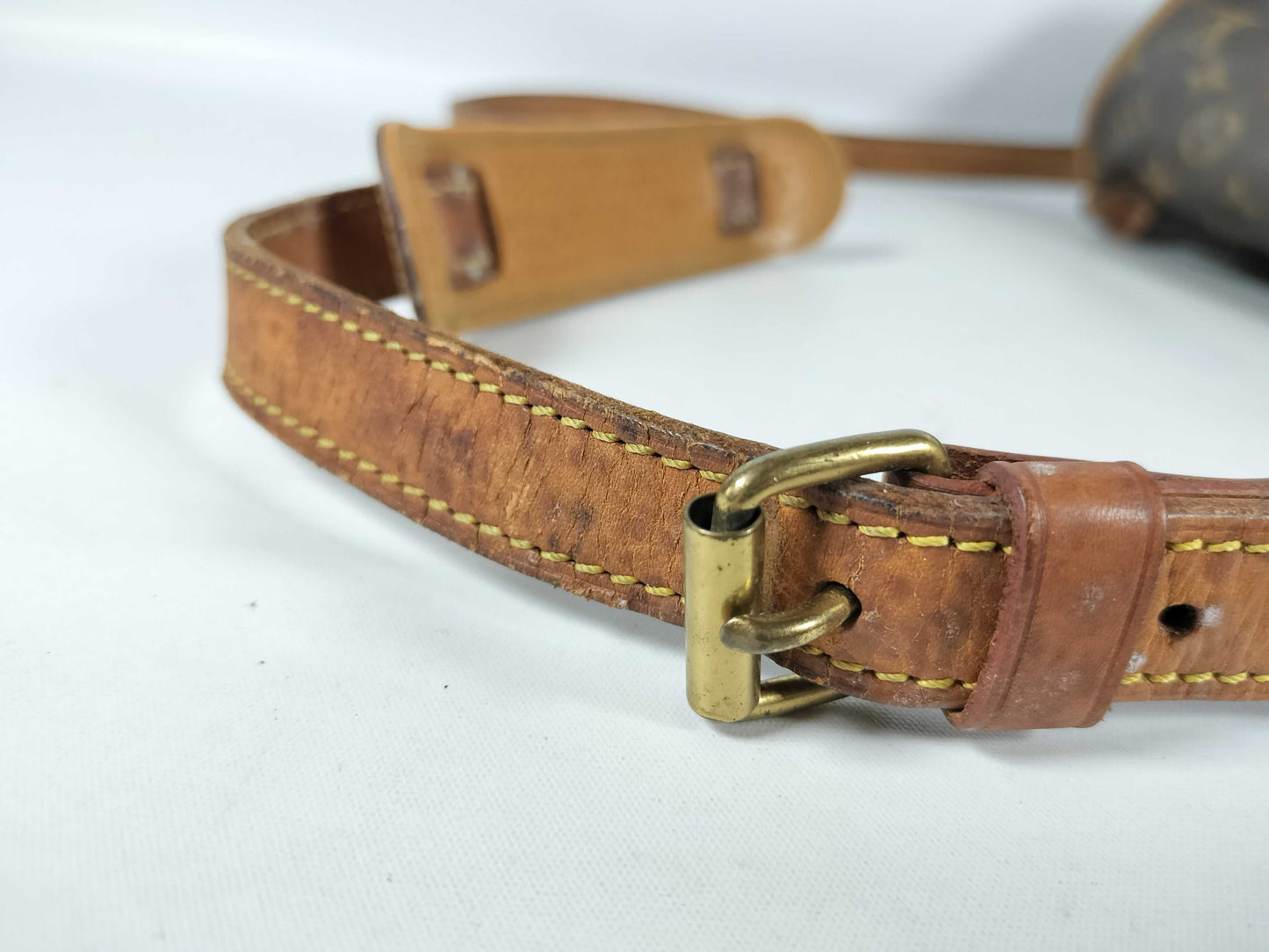 LOUIS VUITTON Monogram M42256 Saumur 30 Shoulder Bag