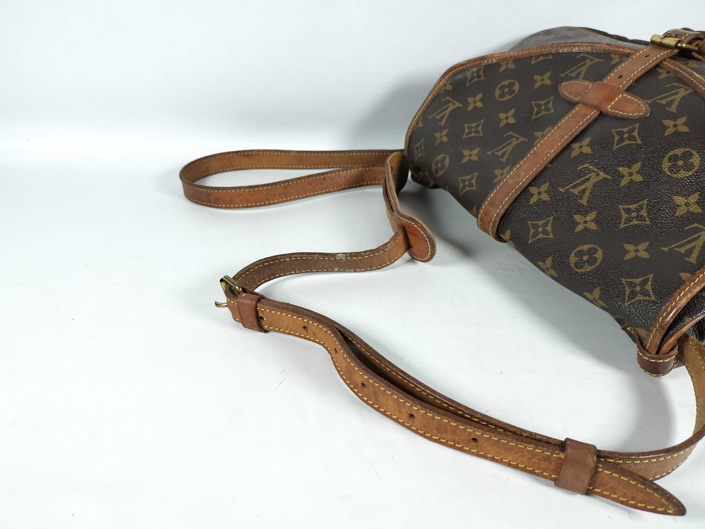 LOUIS VUITTON Monogram M42256 Saumur 30 Shoulder Bag